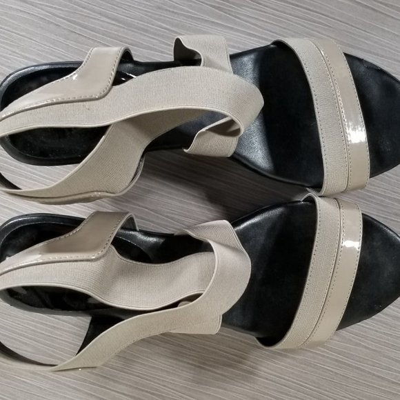 Charles David 'Feature' Wedge Sandal, Taupe, Womens Size 9.5 - Picture 9 of 12